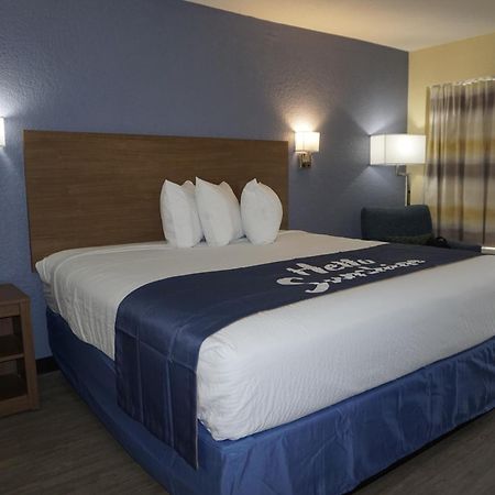 Days Inn By Wyndham Apopka/Orlando Екстер'єр фото