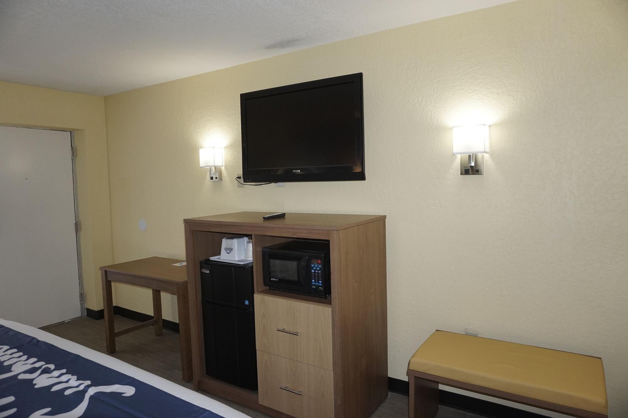 Days Inn By Wyndham Apopka/Orlando Екстер'єр фото