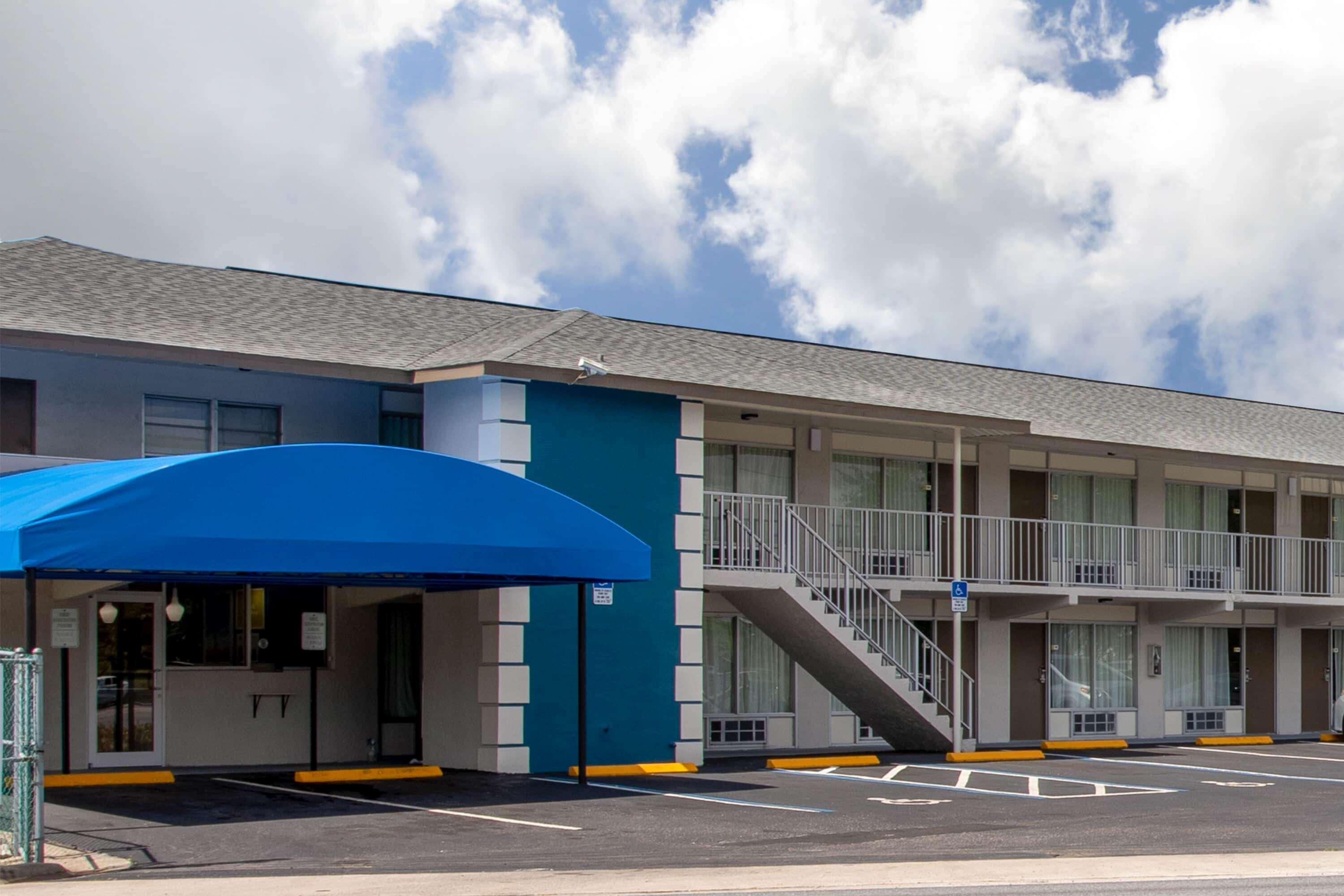 Days Inn By Wyndham Apopka/Orlando Екстер'єр фото