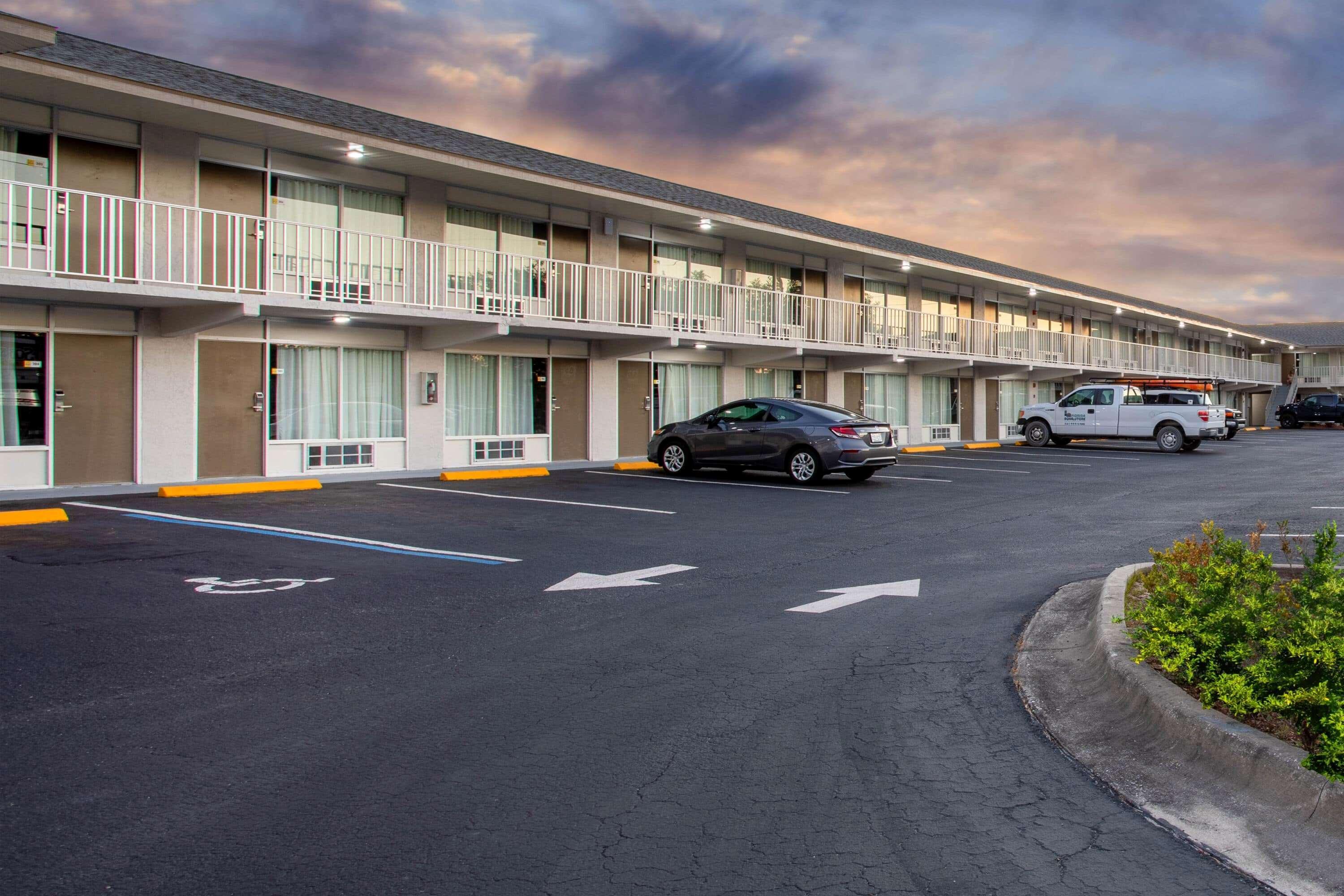 Days Inn By Wyndham Apopka/Orlando Екстер'єр фото