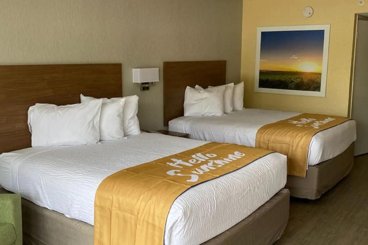 Days Inn By Wyndham Apopka/Orlando Екстер'єр фото